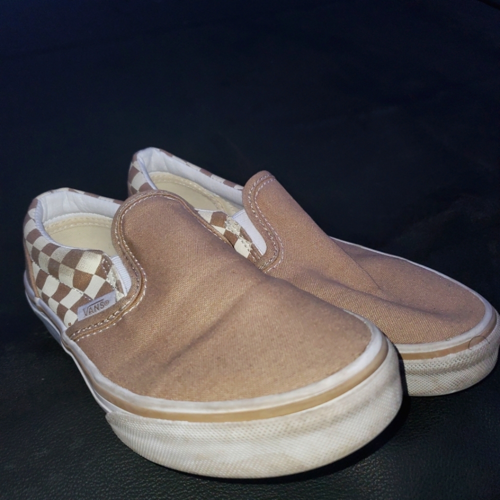 SOLD!Vans Checkered Sneaks